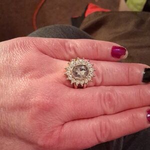 Elegant Gold and Silver Women's Ring